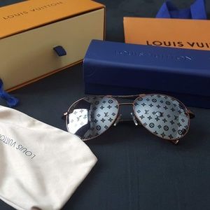 Louis Vuitton Z0201U Monogram Sunglasses Tortoise